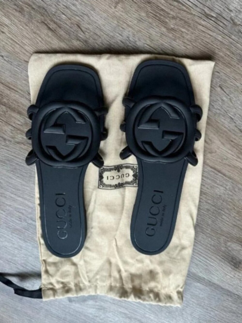 Gucci Black Rubber Slides – with Original Box - Picture 5 of 5